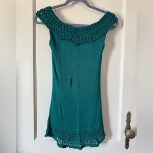 le chateau Teal Turquoise Sleeveless Knit Shirt Top Women’s Medium